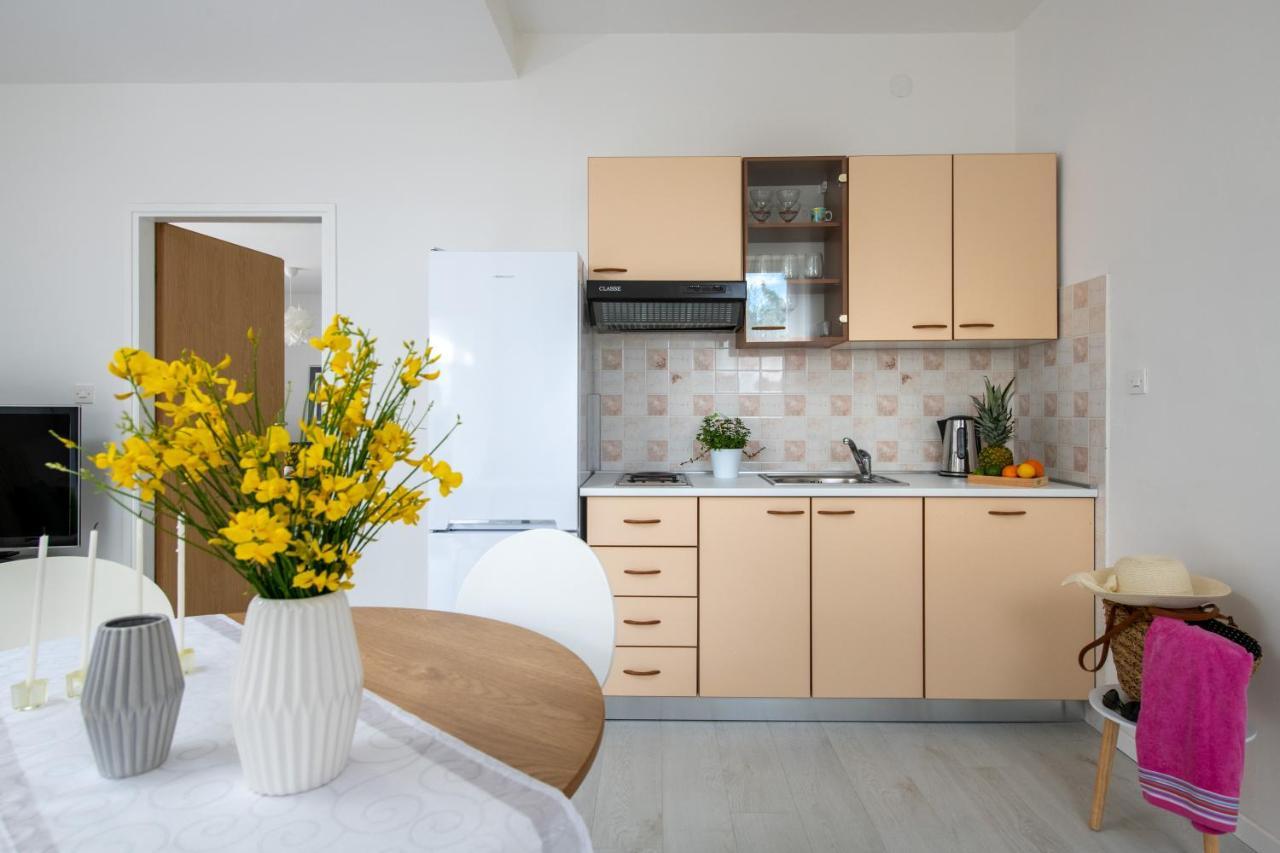 Apartment Alex Labin  Zewnętrze zdjęcie