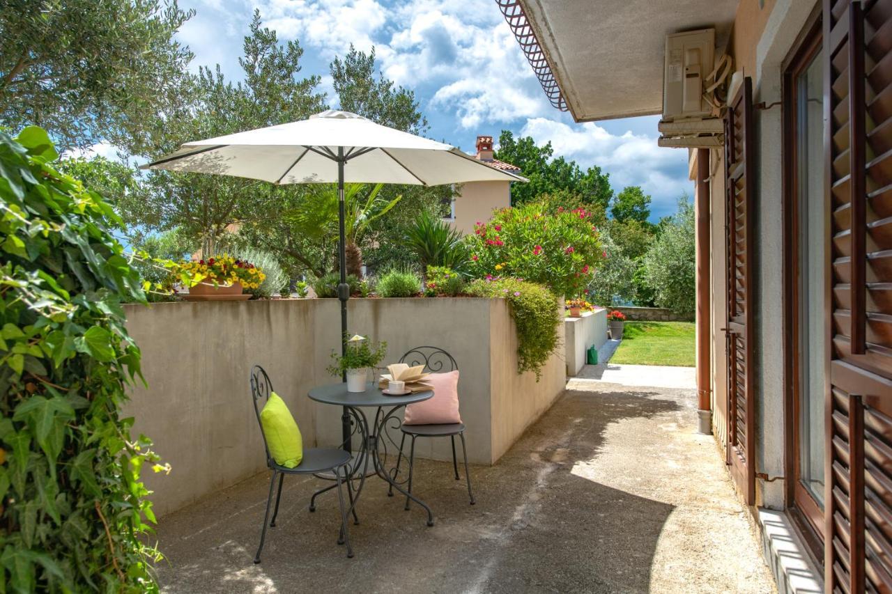 Apartment Alex Labin  Zewnętrze zdjęcie