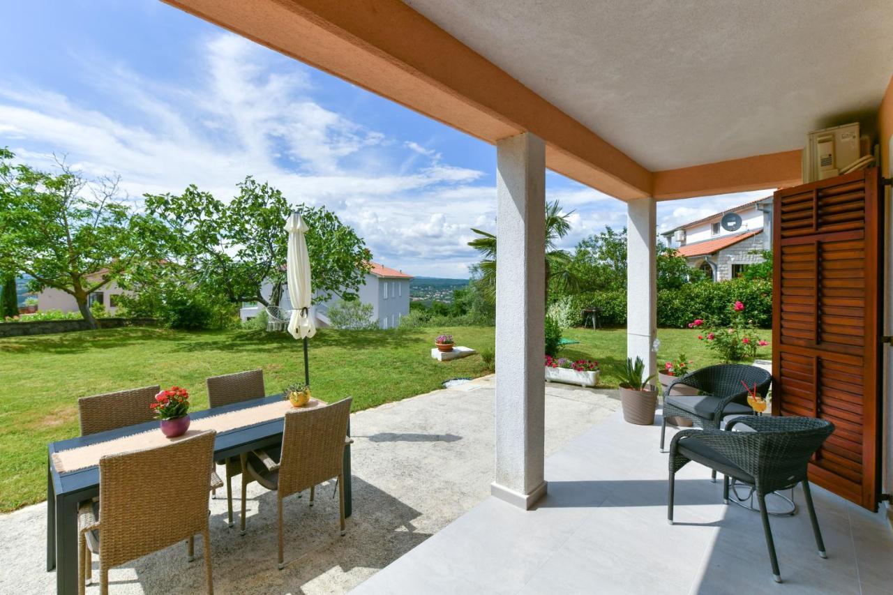 Apartment Alex Labin  Zewnętrze zdjęcie