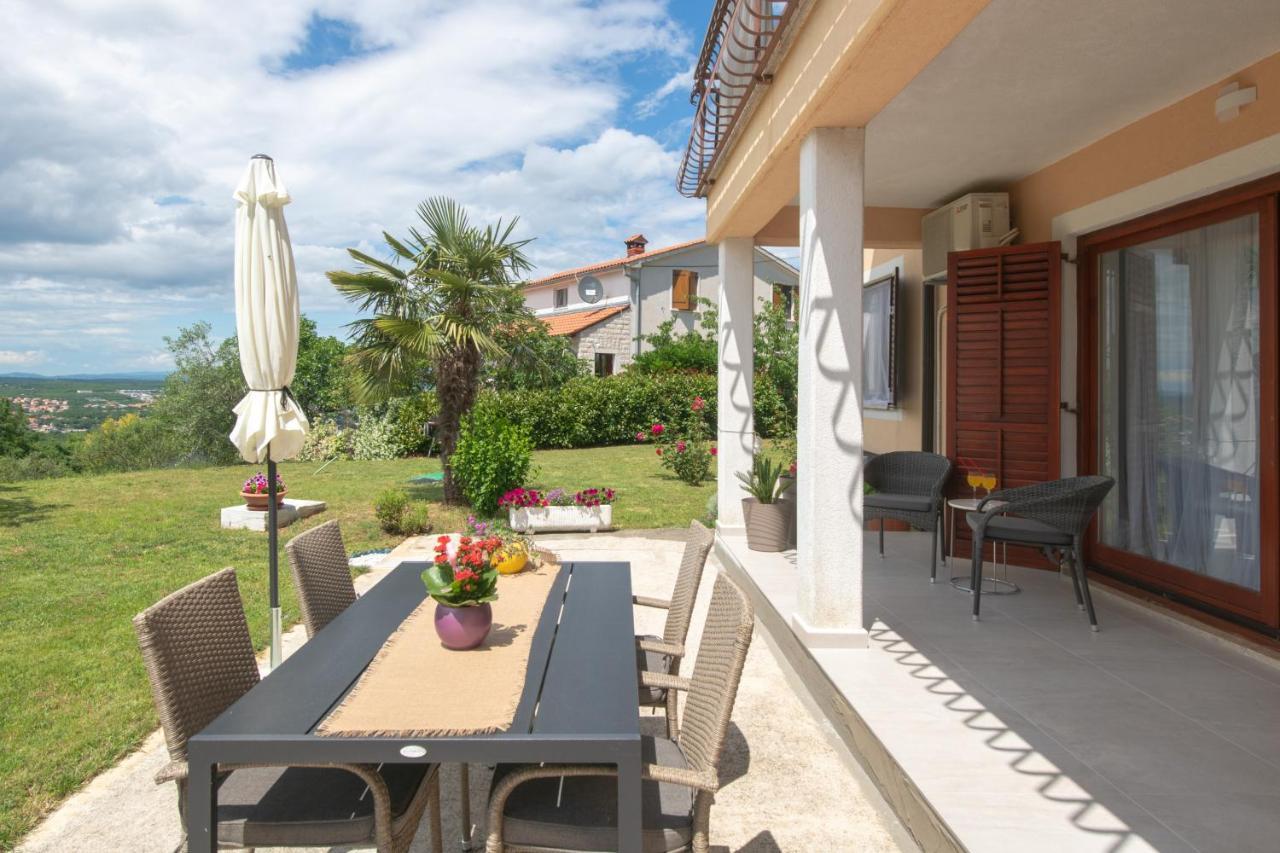 Apartment Alex Labin  Zewnętrze zdjęcie