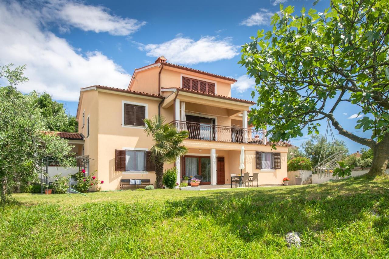 Apartment Alex Labin  Zewnętrze zdjęcie